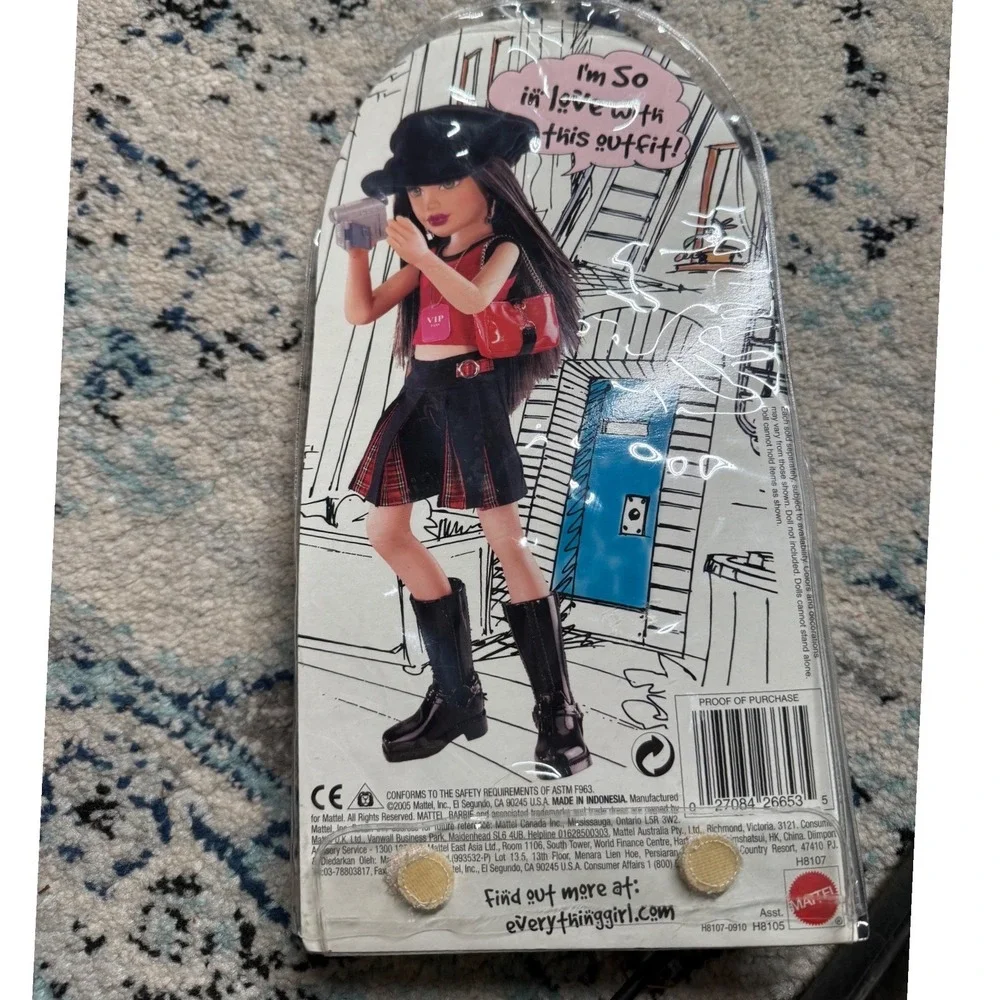 Mattel Teen Trends Kianna Weekend Wear Fashion Pack 2005 Red Black Y2K H8107 NEW - Picture 5 of 5